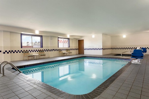 Baymont by Wyndham Salina image 28